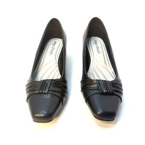 Easy Street Waive Pumps Slip Ons Black Size 7.5W NWT/BOX